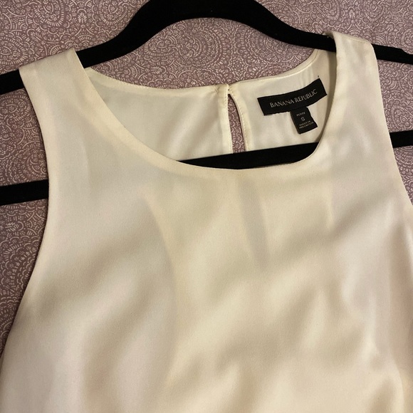 Banana Republic Halter Cut Shell - Picture 3 of 5